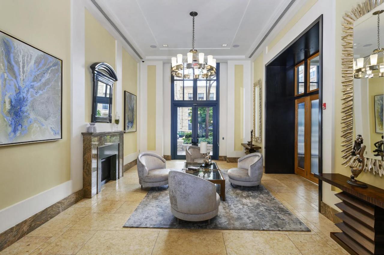 Splendid 2 Bedroom At Pentagon Appartement